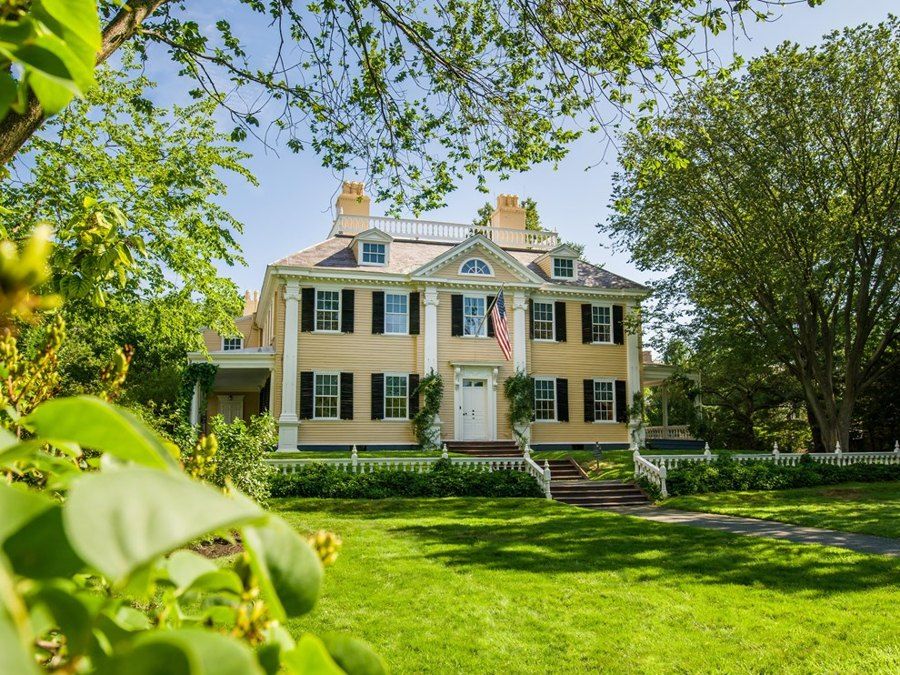 Context image for Longfellow House. The visit page identifies the image.